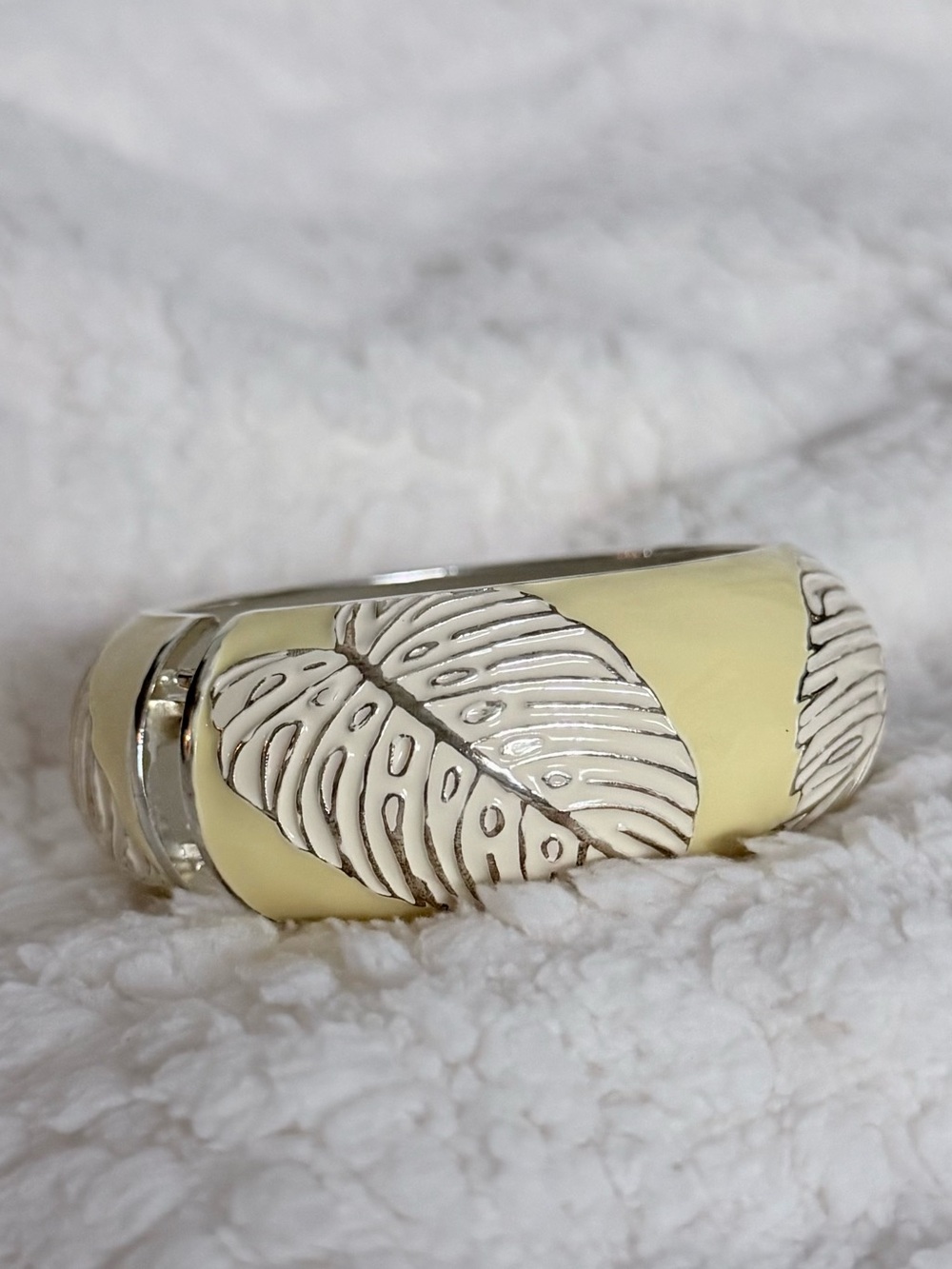 NWOT Sequin Butter Yellow and Silver Monstera Leaf Hinge Bangle Enamel Bracelet